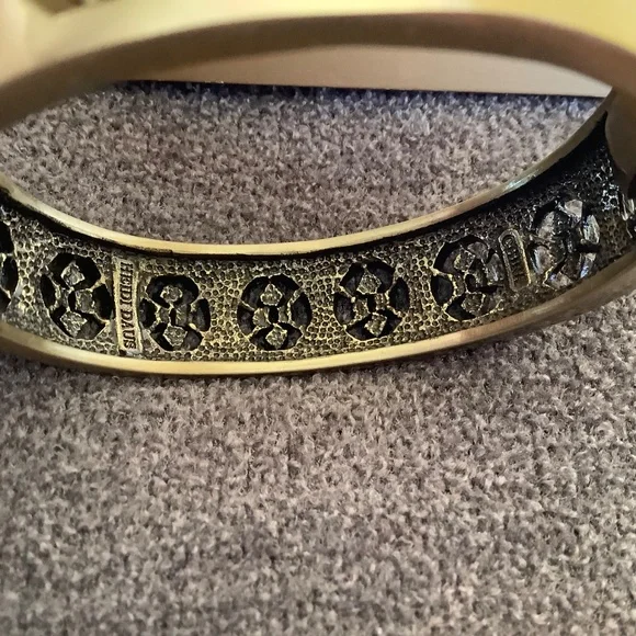 Heidi Daus Mosaic Masterpiece Crystal Bangle Bracelet SZ S/M
